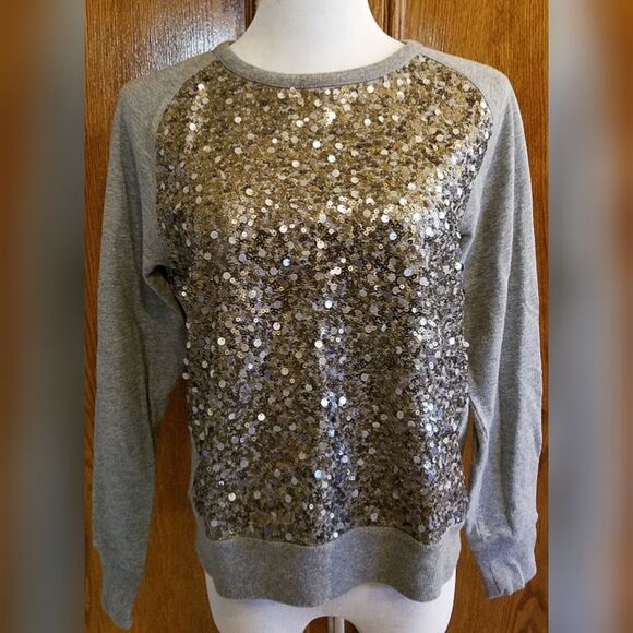 VINCE long sleeve sparkled shirt. - Picture 2 of 6